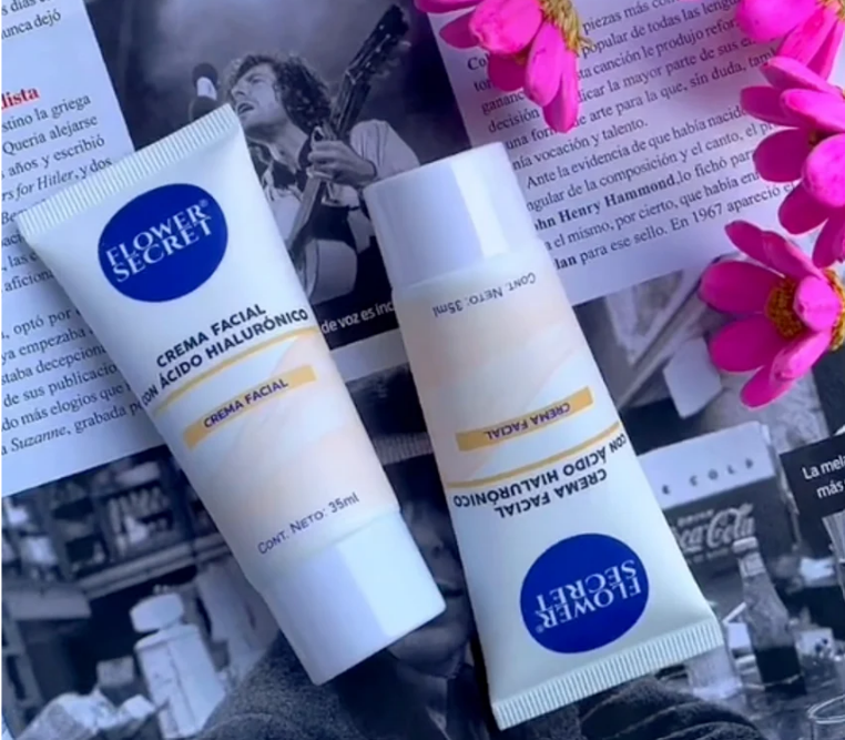 CREMA BLANQUEADORA CON ÁCIDO HIALURÓNICO